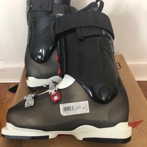Aspire 65 IS ski boots - brand new 25,5 size